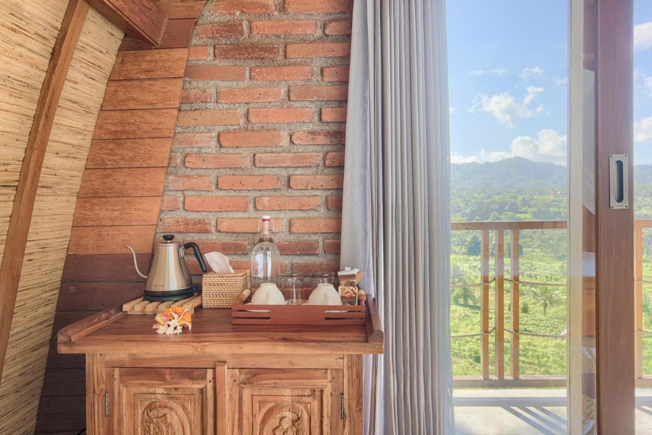 Romantic Barn With Mt. Agung Views Сидемен Экстерьер фото